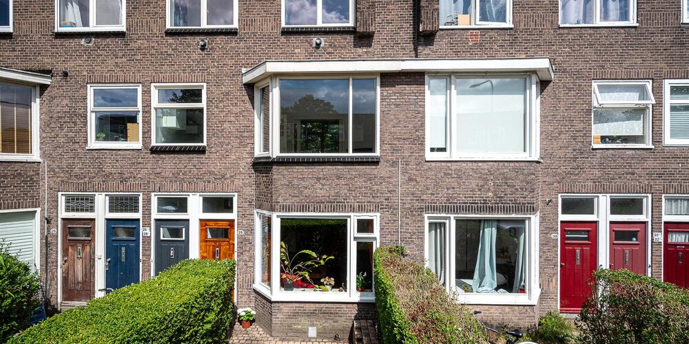 E. Thomassen à Thuessinklaan 28 GRONINGEN
